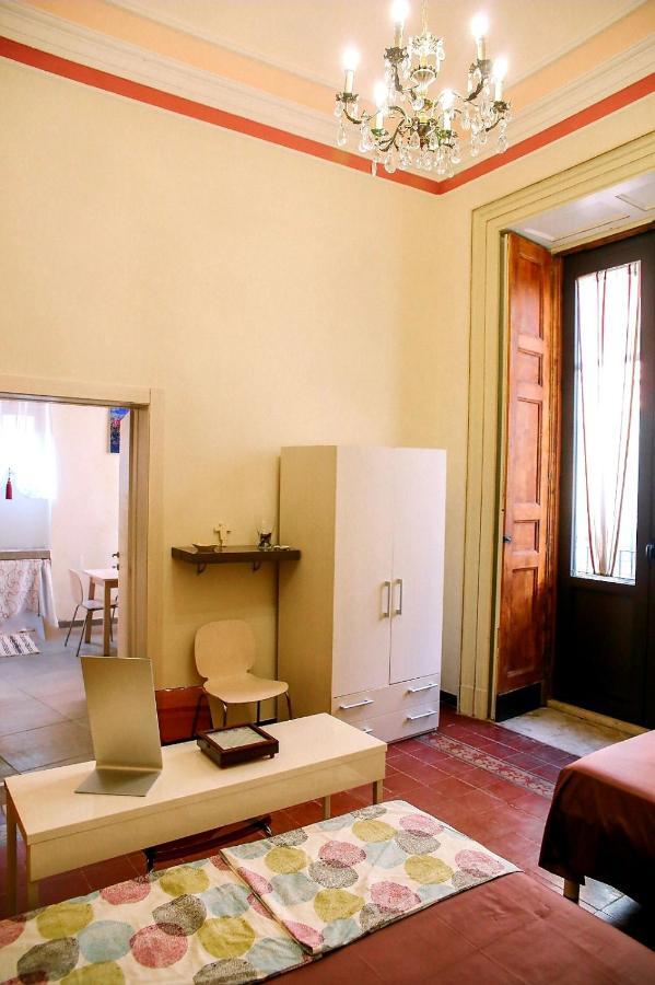 Center Street Apartment Catania Eksteriør bilde